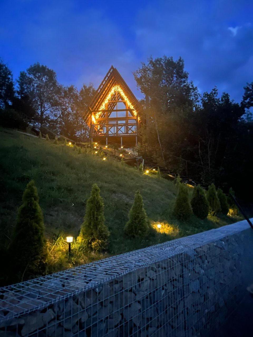 Valley Hills-котедж на схилах гір з чаном-джакузі Apartment *